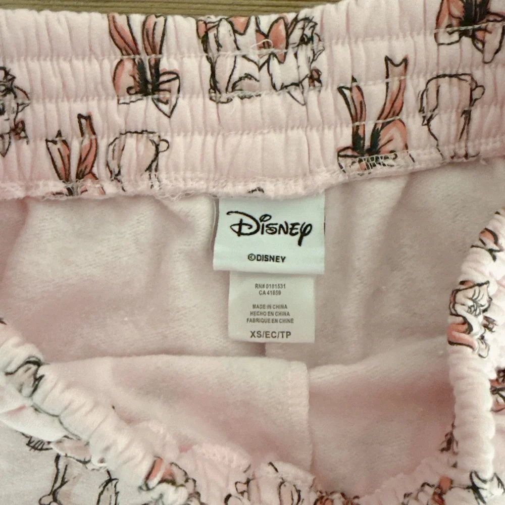 Disney Aristocrats Marie Shorts - Picture 4 of 4